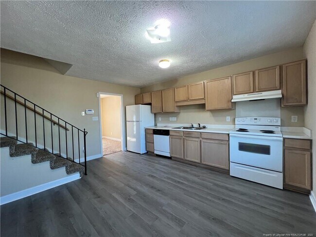 Building Photo - 900 Issac Dock Dr