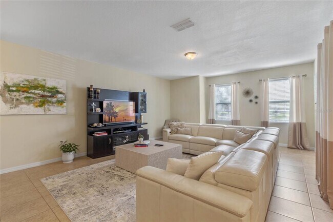 Foto del edificio - 15184 Ave Of The Arbors