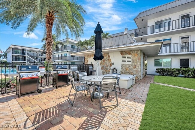 Foto del edificio - 766 Central Ave