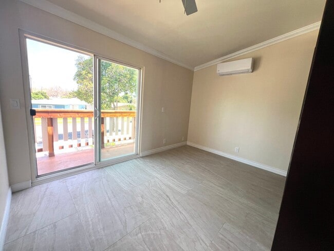Building Photo - 1014 Mirasol St
