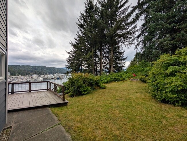 Building Photo - Unfurnished, 3Bd/2Ba+Den Auke Bay Home, Lo...