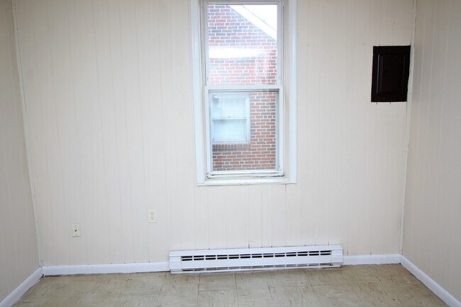 Foto del edificio - 1957 Snyder Ave