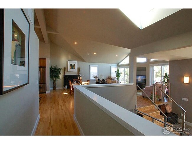 Building Photo - 5 Bed 4 Bath South Boulder Home Backs to Open Space W/Mountain Views!