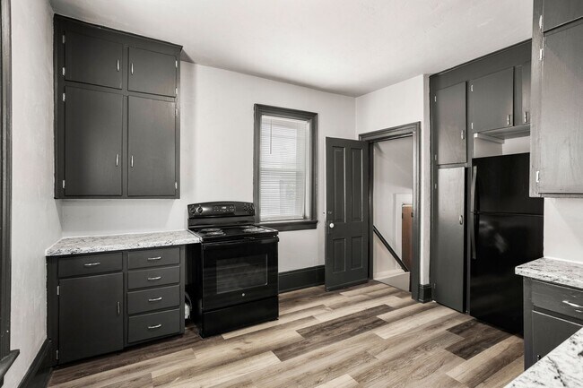 Building Photo - 300 Sherry Street