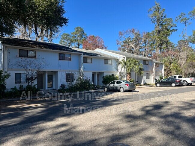 Foto del edificio - 1454 SW 25th Pl