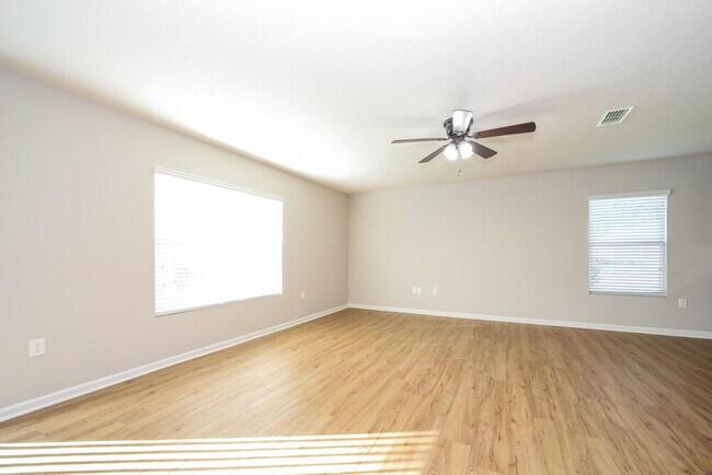 Foto del edificio - 45014 Ingleham Cir