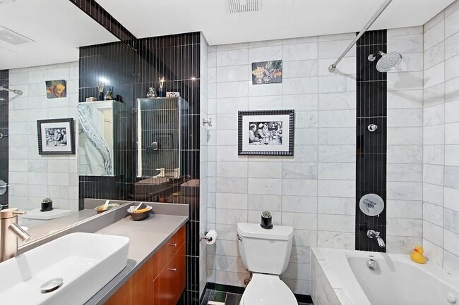 Photo - 206 Kent St Apartment