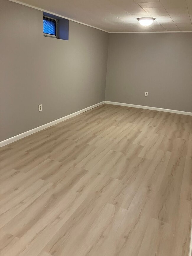 Photo - Fully remodeled  3 bed, 1 .5 bath ranch with bonus room and garage near Lemoyne College House