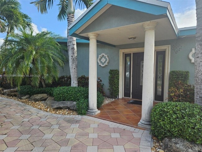 Building Photo - 4030 SW 111th Ave