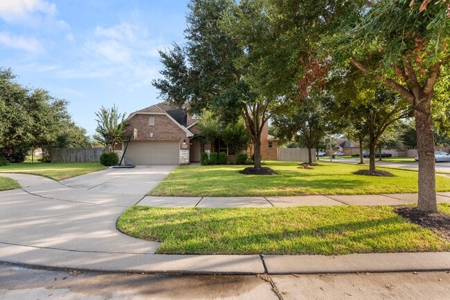 Building Photo - 25915 Lockspur Ct