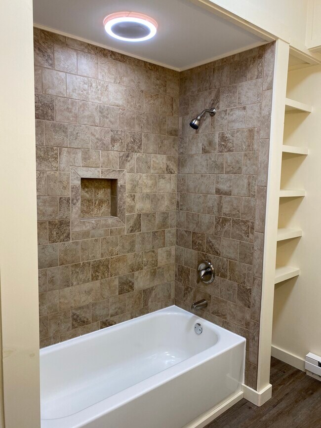 Hermosa ducha - 87 Park St