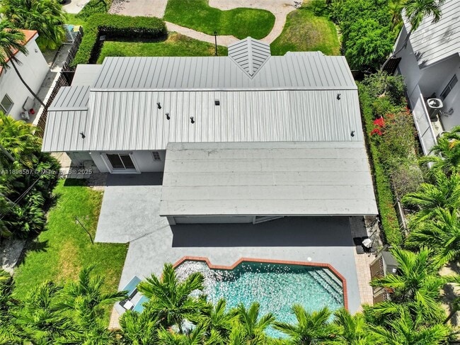 Foto del edificio - 255 Ridgewood Rd
