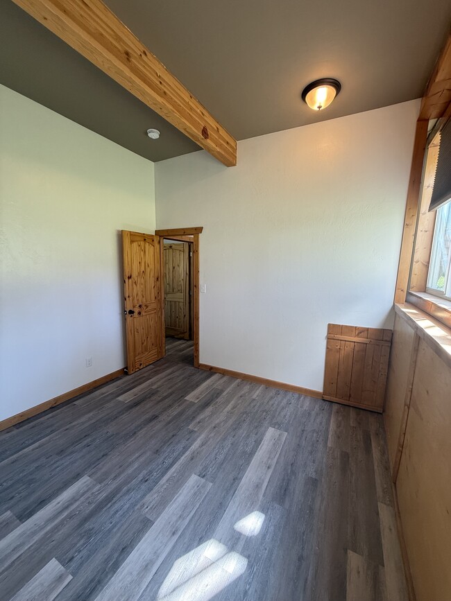 Building Photo - 267 Adams St