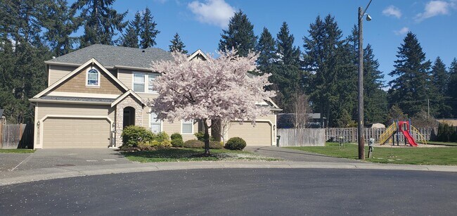Foto del edificio - 4116 207th St Ct E