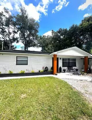 Foto del edificio - 1204 E Lambright St