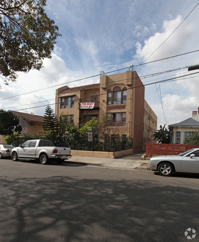 Building Photo - 1129 N Madison Ave