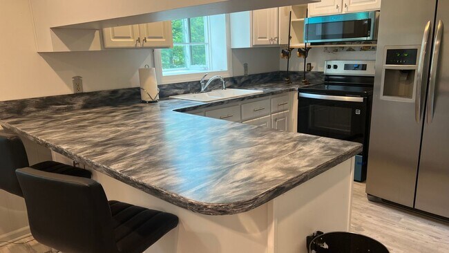 Foto del edificio - 6117 Countryview Ln