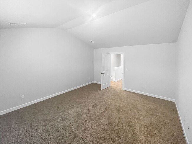 Building Photo - 3251 Quintana Dr