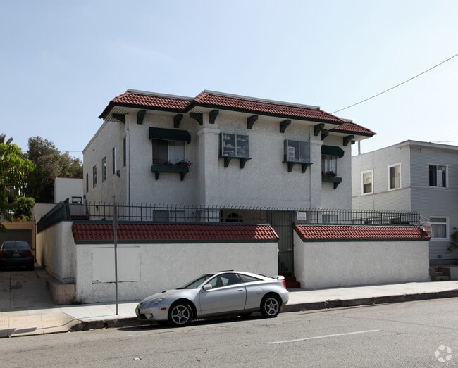 Building Photo - 1615 E. Broadway Ave. #D