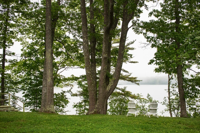 Building Photo - 18 Sandy Beach Rd