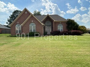Building Photo - 4957 Rivercrest Ln