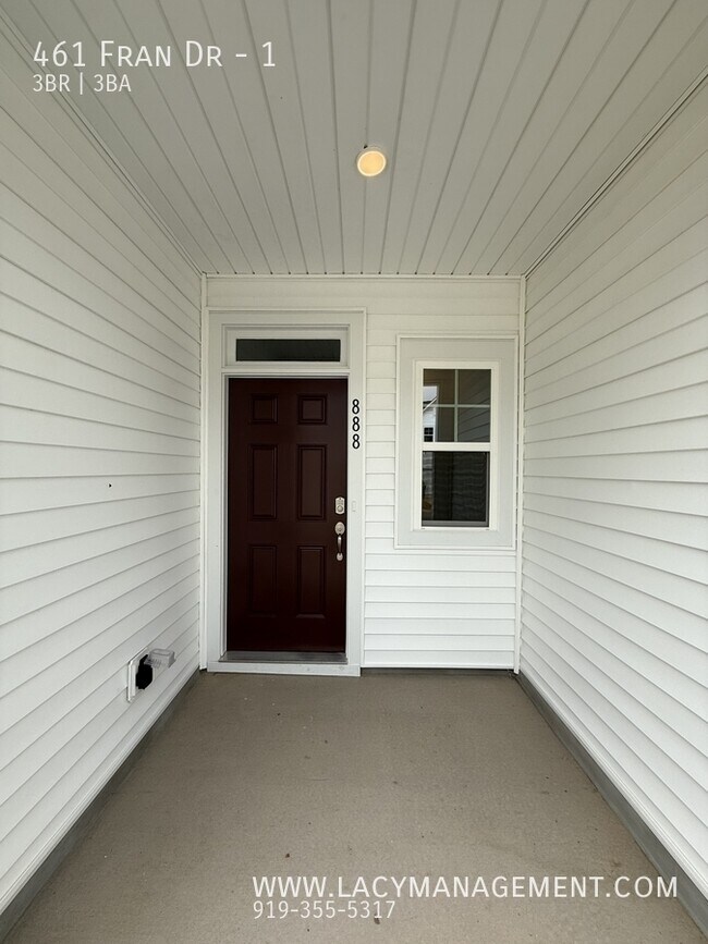 Foto del edificio - 461 Fran Dr