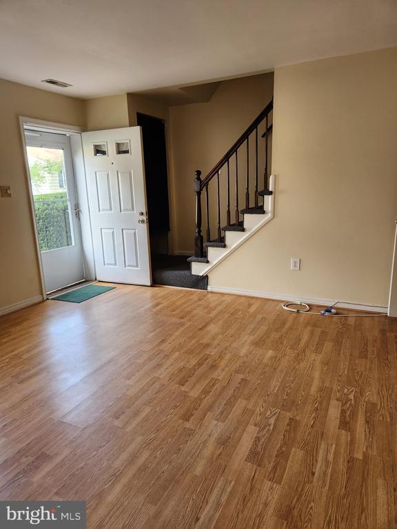 Foto del edificio - 6428 Union Ct