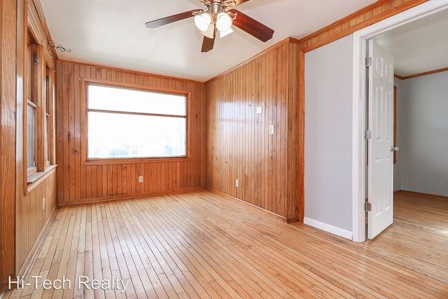 Building Photo - 3 br, 1 bath House - 12309 Carrington Ave