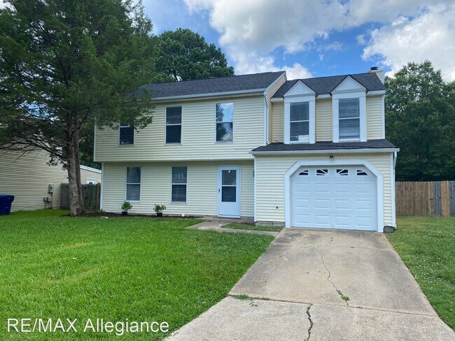 Building Photo - 4 br, 2.5 bath House - 1000 LARDER POST