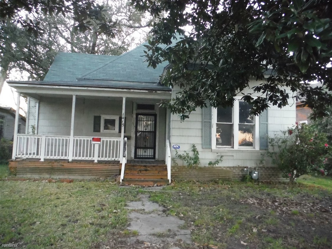 Primary Photo - 1415 Magnolia St