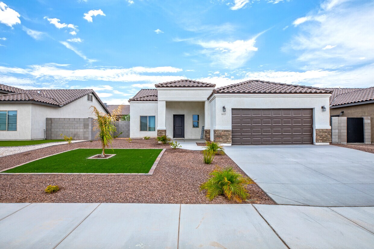 8621 E 40th Ln, Yuma, AZ 85365 House Rental in Yuma, AZ