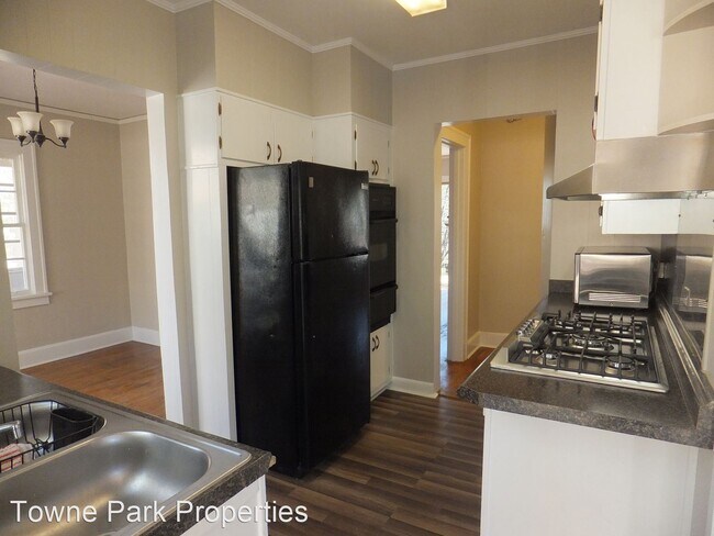 Foto del edificio - 2 br, 2 bath House - 1020 Stewart Avenue