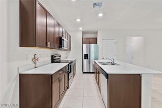 Building Photo - 15535 Wildflower Cir