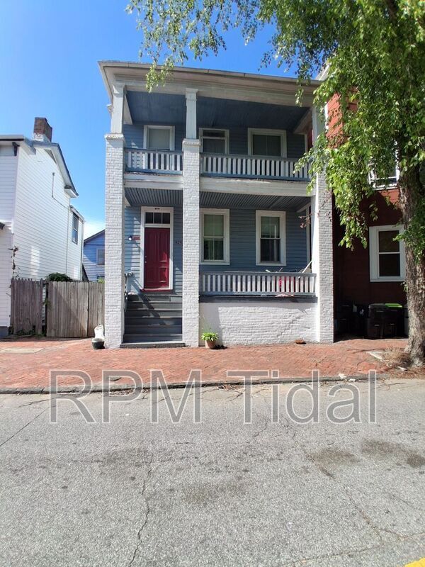 Building Photo - 424 London St