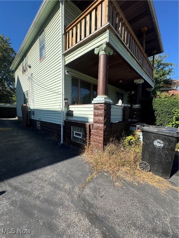 3660 E 76th St Cleveland, OH 44105 – photo 2