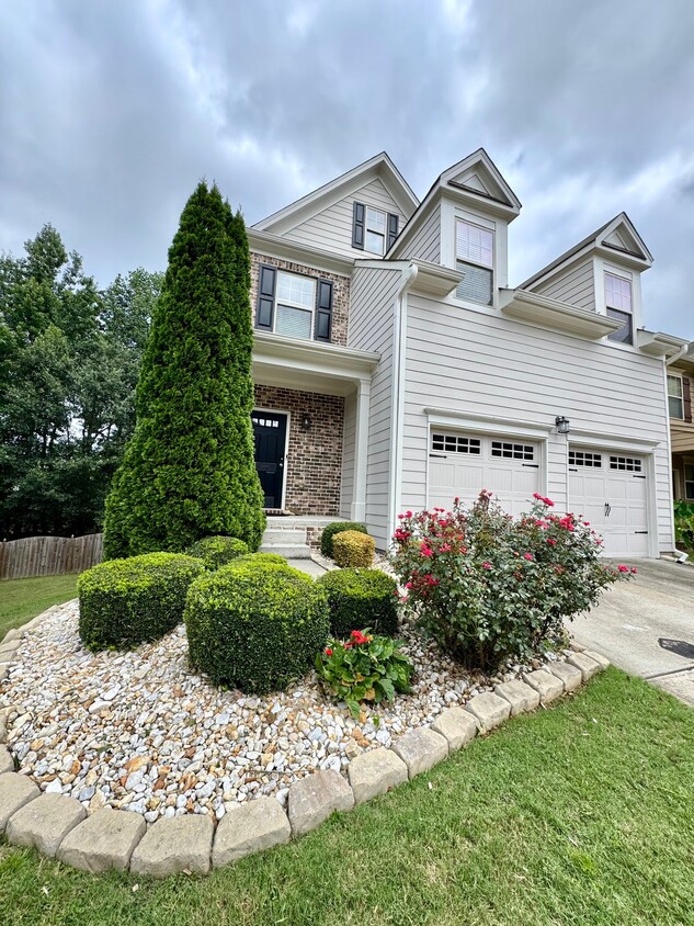 Photo - 6035 Falls Landing Dr (Cumming, GA)