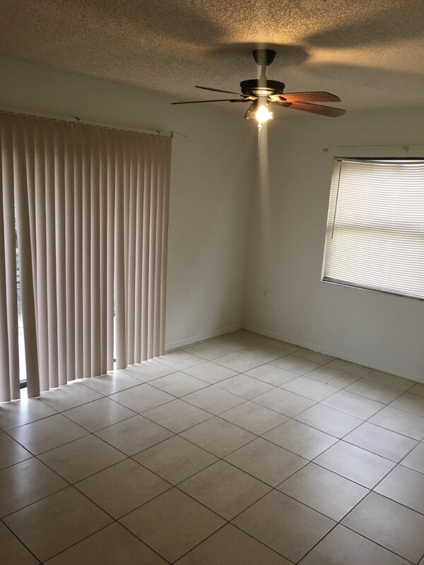 Foto del edificio - 916 Buccaneer Dr