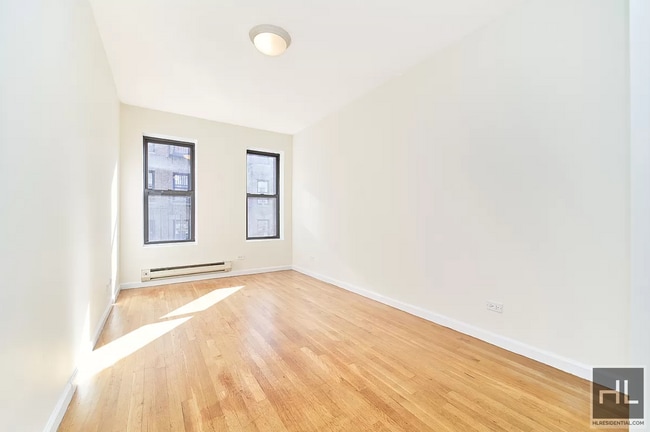 Building Photo - MOTT STREET