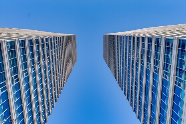 Foto del edificio - 4525 Dean Martin Dr