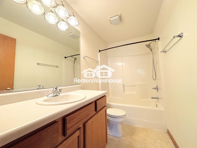 Foto del edificio - 330 NE Cardinal Ln