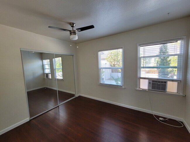 Foto del edificio - 2269 Euclid Ave