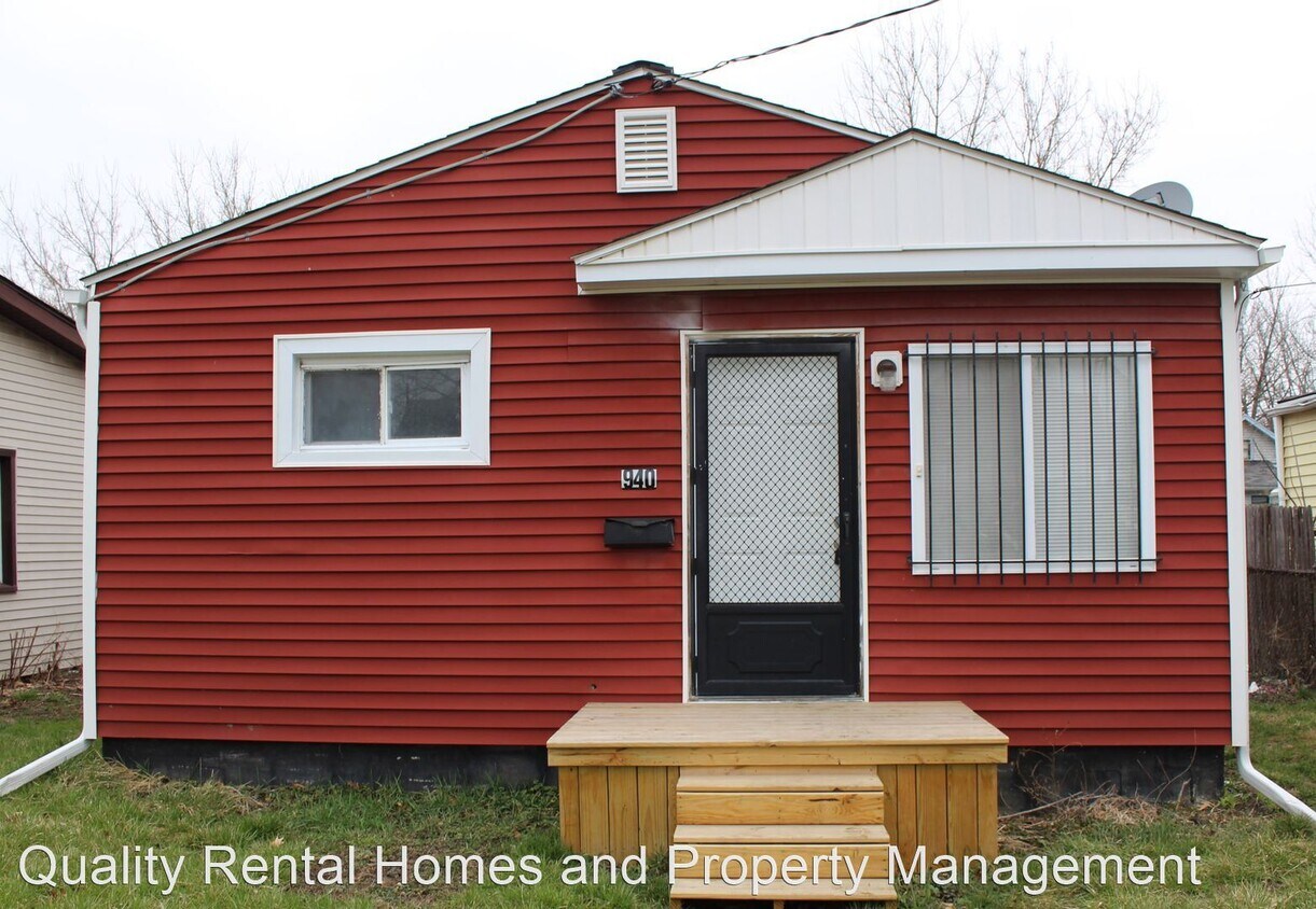 Primary Photo - 2 br, 1 bath House - 940 Markham St