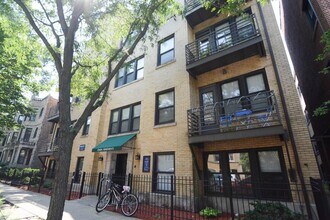 Building Photo - 909 W Dakin St