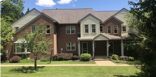 Building Photo - 228 Chesna Dr