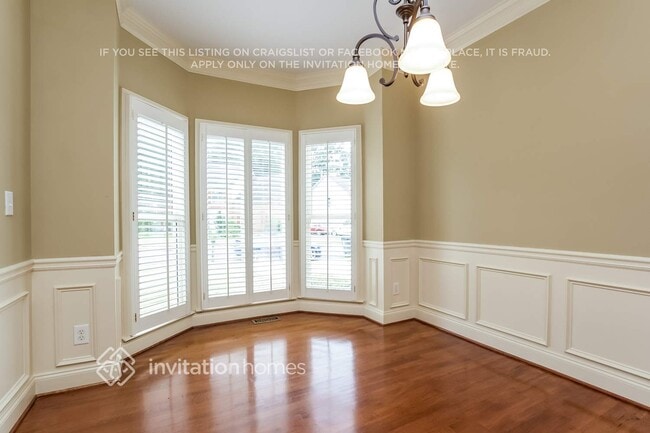 Foto del edificio - 675 Ambur Cove Way NW