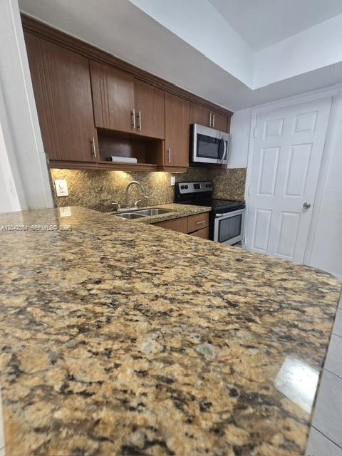 Foto del edificio - 2441 NW 13th St