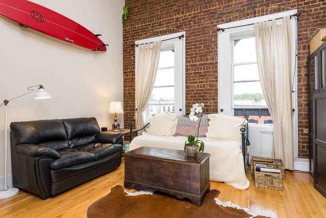 Foto del edificio - 933 Willow Ave