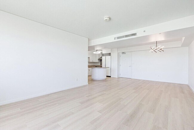 Building Photo - 1288 Kapiolani Blvd