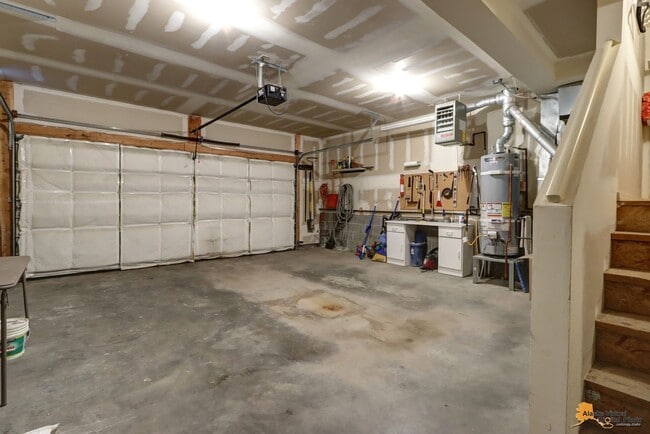 Building Photo - East Anchorage Condo with Fenced in Yard, ...