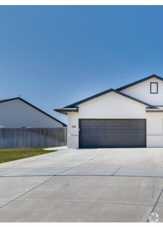 Building Photo - 596 E Martens Ct
